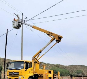 帶電作業(yè)車出租